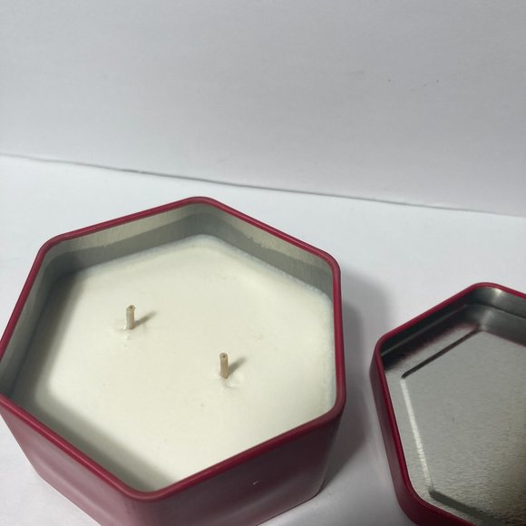 Burt's Bees Farm Fresh Apple 2 Wick Tin Soy Candle (1) Candle 3.5oz DISCONTINUED - Picture 10 of 13